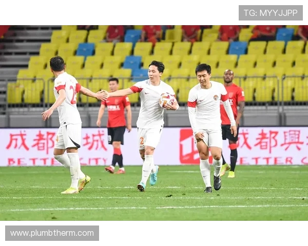 成都蓉城迎战青岛海牛强强对话上演中超焦点巅峰较量