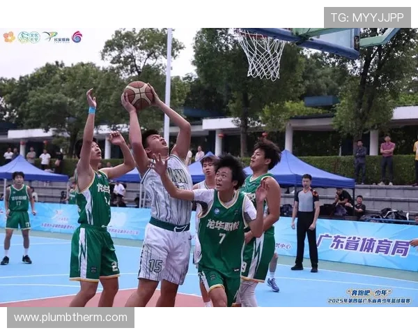 深圳篮球队在篮球配合排行榜中荣获第4名展现团队实力与默契