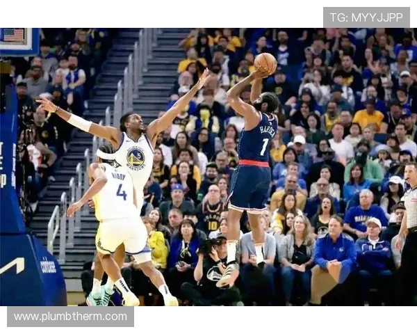 勇士与尼克斯激战回顾:2016年2月1日的篮球盛宴与精彩瞬间 勇士与尼克斯激战回顾:2016年2月1日的篮球盛宴与精彩瞬间